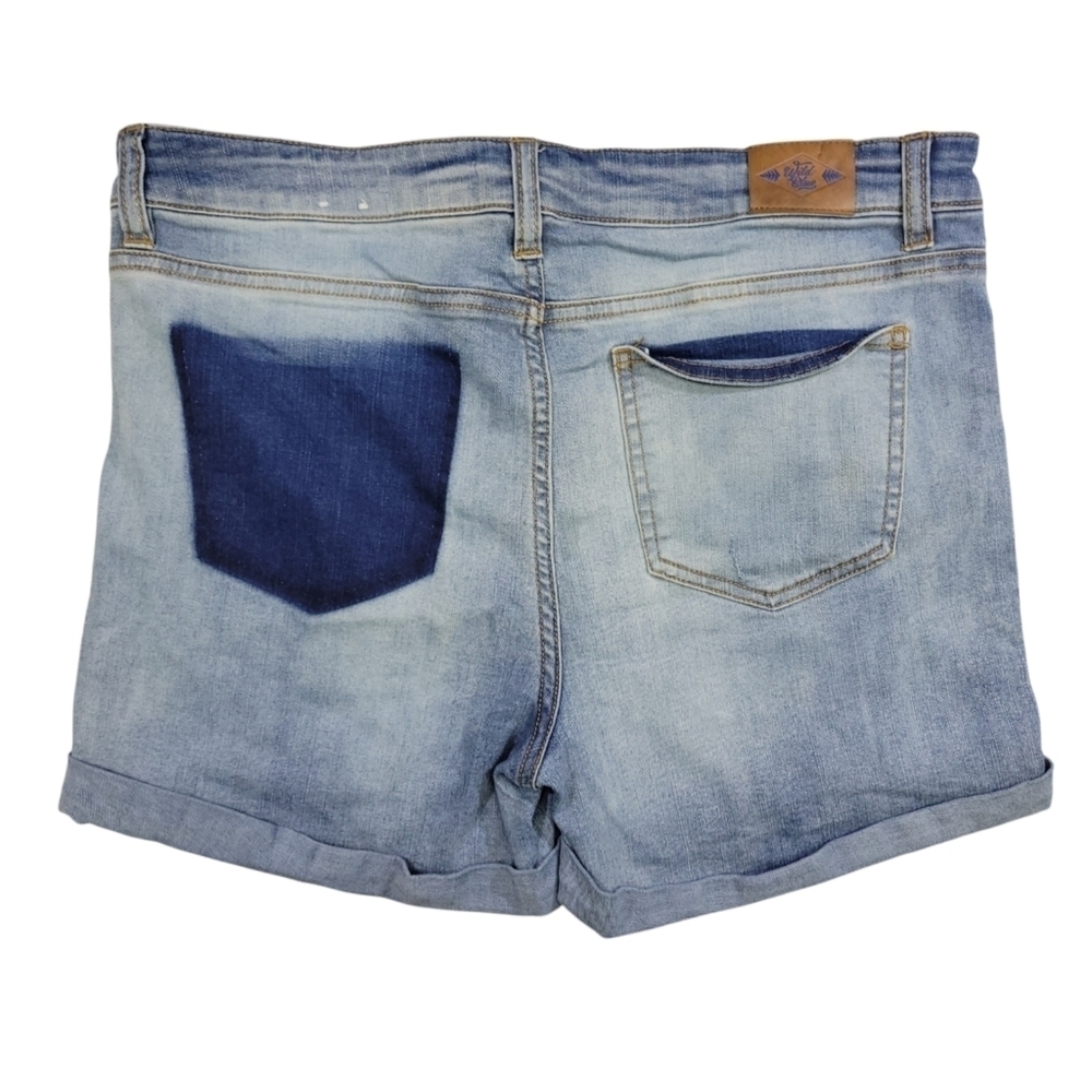 Wild Blue Womens Skinny Jean Shorts by Sadie Robertson Size 7